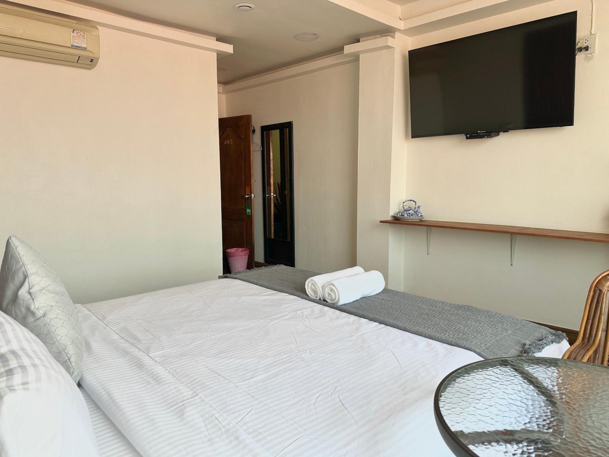Longzhu Guesthouse Μπανγκόκ Εξωτερικό φωτογραφία